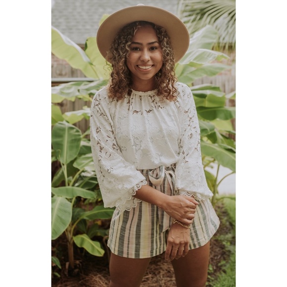 ✨NWT✨ FREE PEOPLE Olivia Lace Balloon Sleeve Blouse Top in Ivory White Sz S - Picture 2 of 6